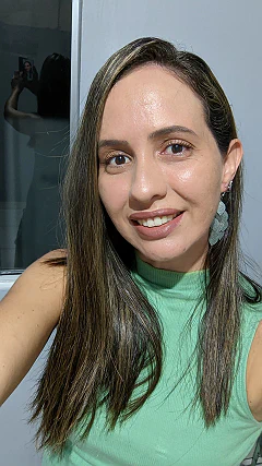 Ana Paula Vasconcelos